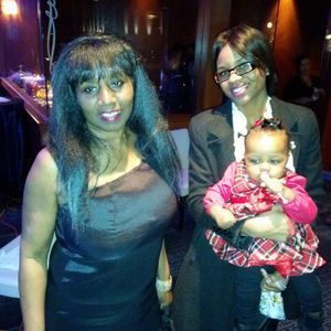 Meet your Posher, Gloria